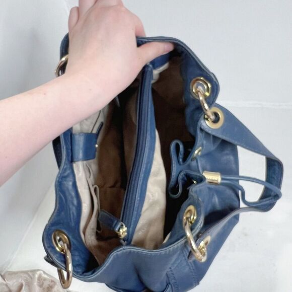 y2k Vintage Michael Kors Navy Blue Ludlow Leather Drawstring Shoulder Bag - Picture 4 of 12